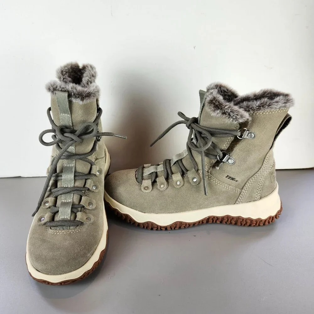 LL Bean Women's Day Venture Insulated Boot, Lace-Up, River Rock Faux Fur Size 6